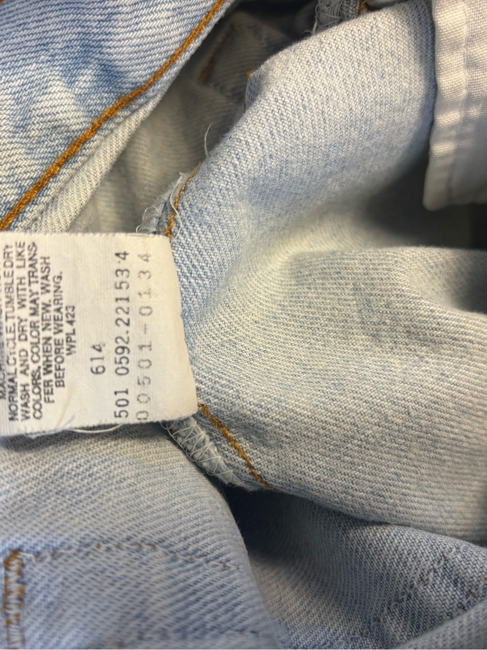 Stunning Vintage Levi’s Denim 501’s. 1992. Size 32. Perfectly broken in. - Picture 10 of 11